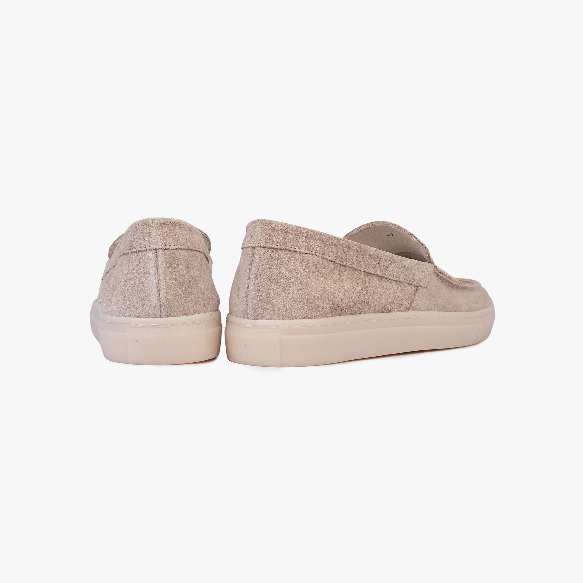 Avrid Loafer Ecru Suede - ALPINA BRANDS